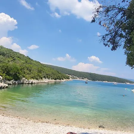 Vikendica U Istri U Peruskom 200 M Od Mora 펜션 Peruški