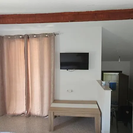 Ferienhaus Vikendica U Istri U Peruskom 200 M Od Mora